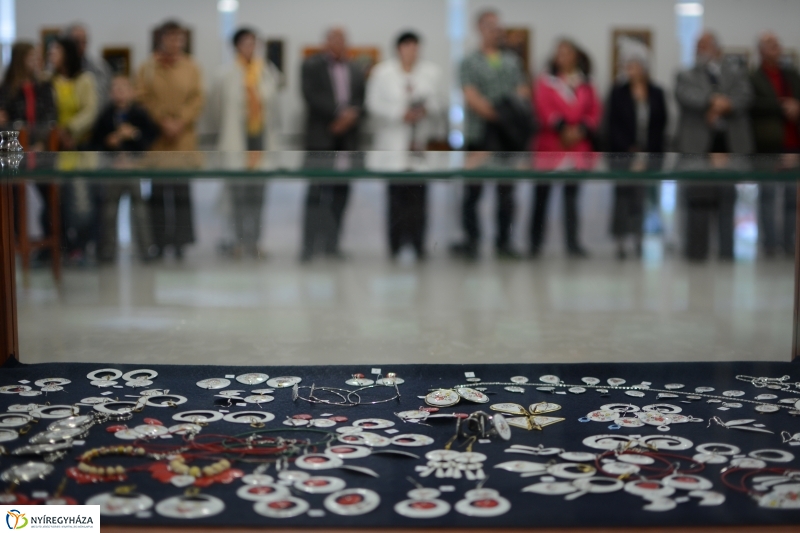 Tűzzománc kiállítás a VMKK-ban