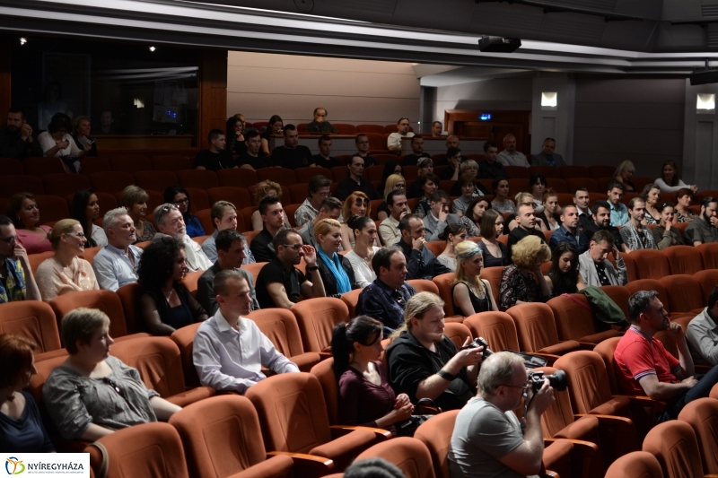 Évadzáró ünnepség a színházban