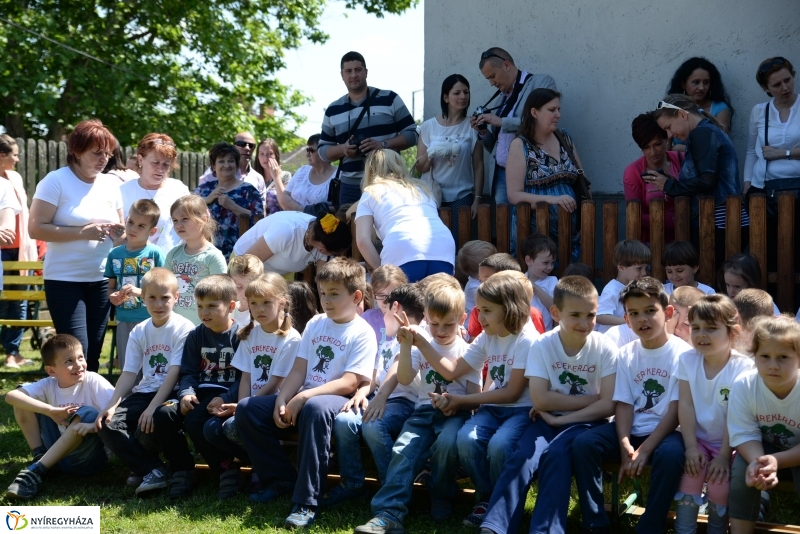 Így tedd rá program avató