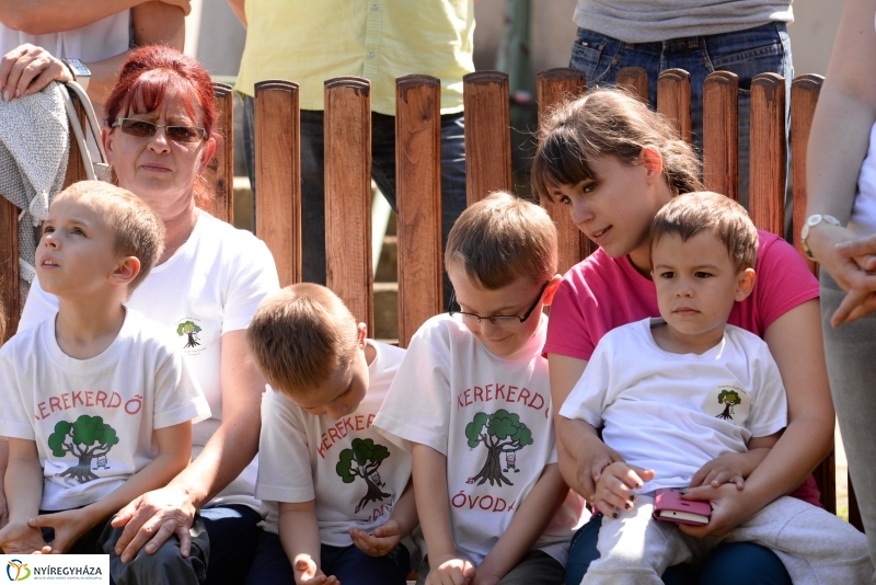 Így tedd rá program avató