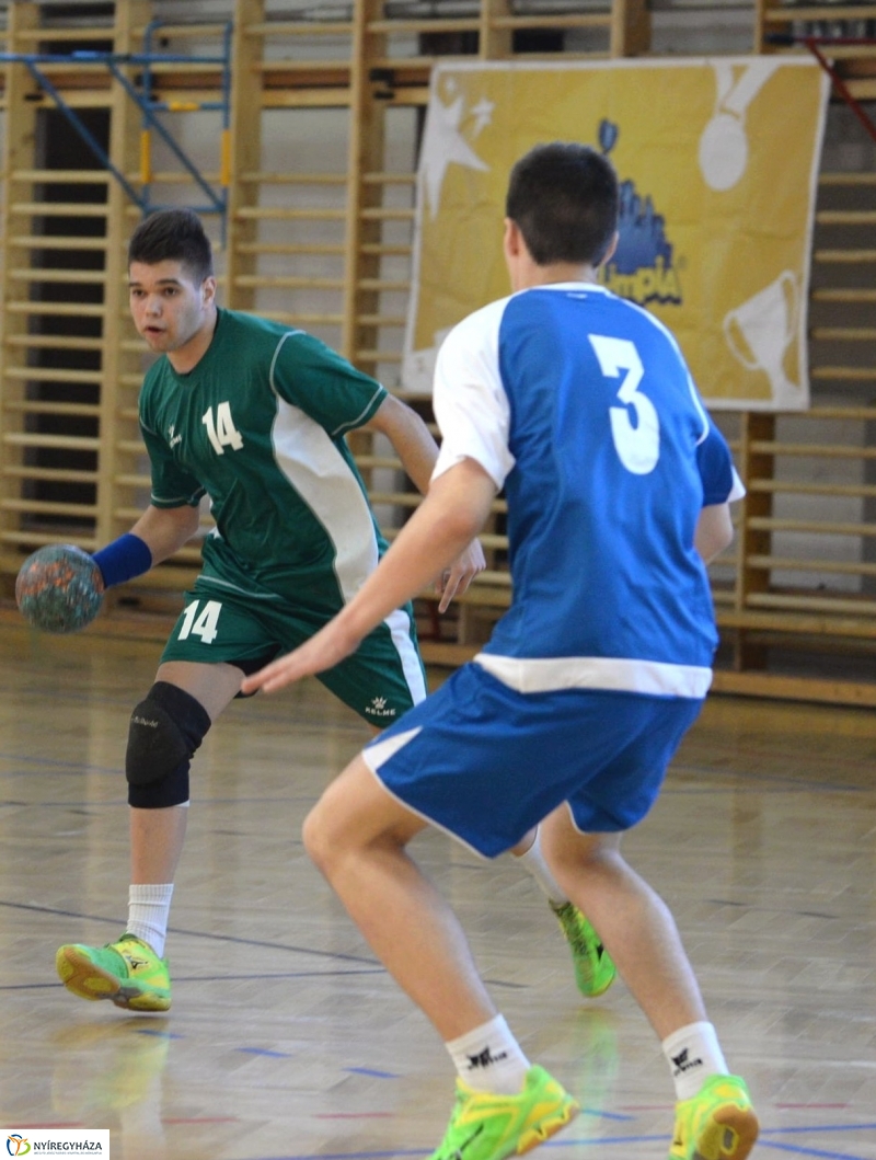 Megkezdődött a kézilaba diákolimpia