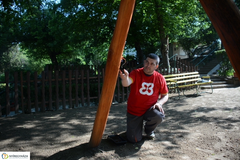 Meglátogatta a Bp. Bank a Kerekerdő ovit, nem érkeztek üres kézzel!