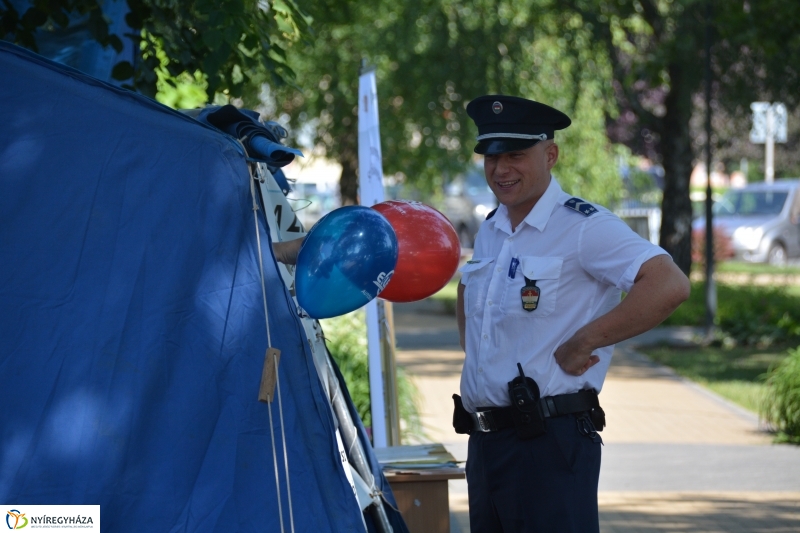 A nyíregyházi Országzászló tér bemutatja...