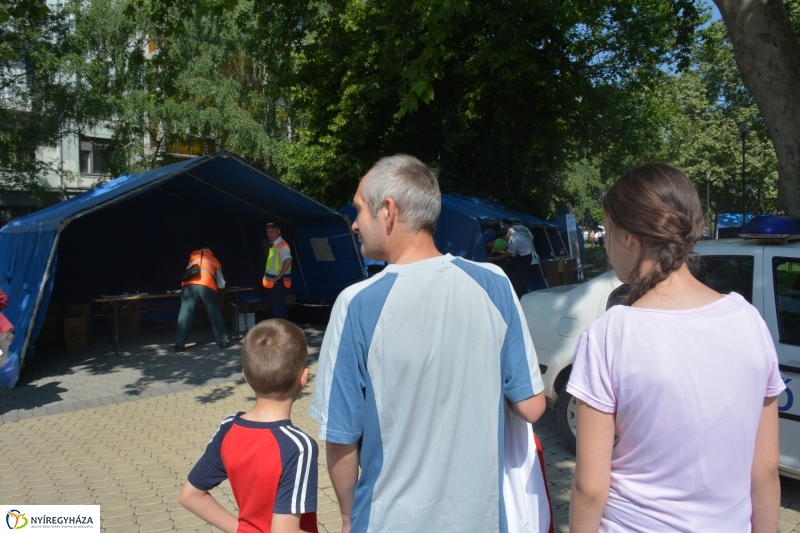 A nyíregyházi Országzászló tér bemutatja...