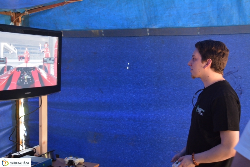 A nyíregyházi Országzászló tér bemutatja...