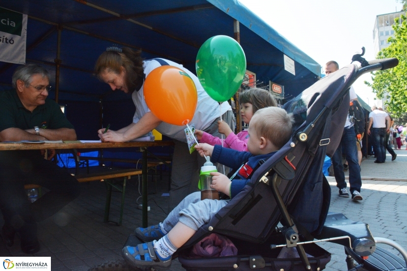 A nyíregyházi Országzászló tér bemutatja...