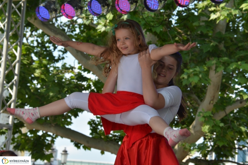 Városi Gyermeknap a Kossuth téren