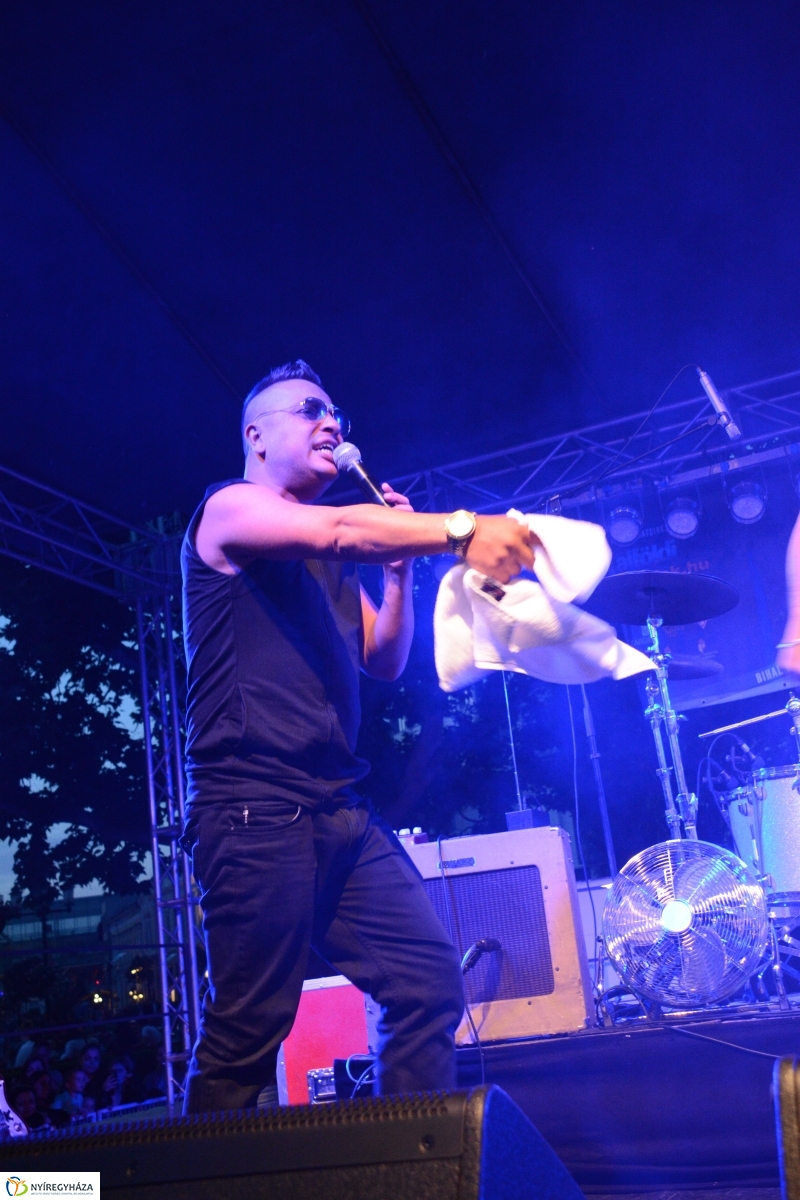 Ezer lámpás éjszakája