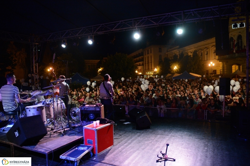 Ezer lámpás éjszakája