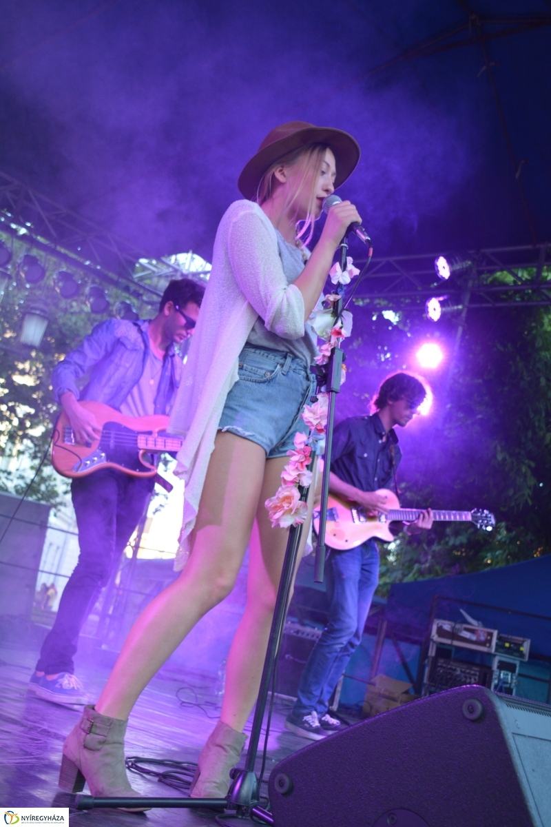 Ezer lámpás éjszakája