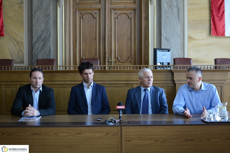 Kézilabda Sajtótájékoztató a Városházán