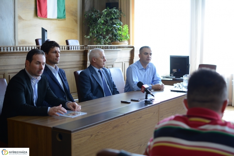 Kézilabda Sajtótájékoztató a Városházán