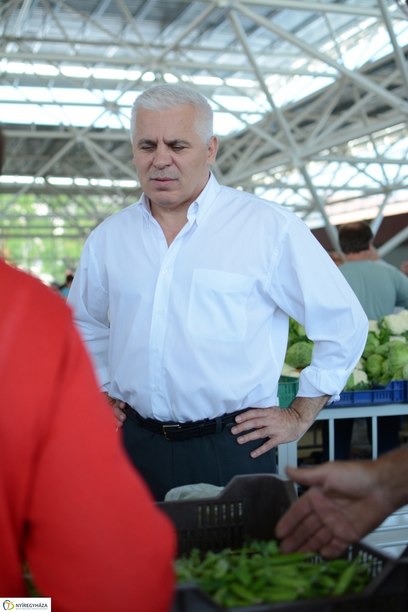 Búza téri piac bejárás