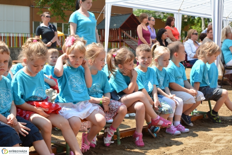 Ovi focipályák átadása