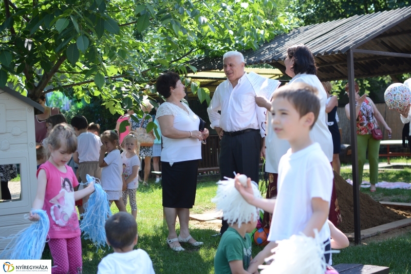 Ovi focipályák átadása