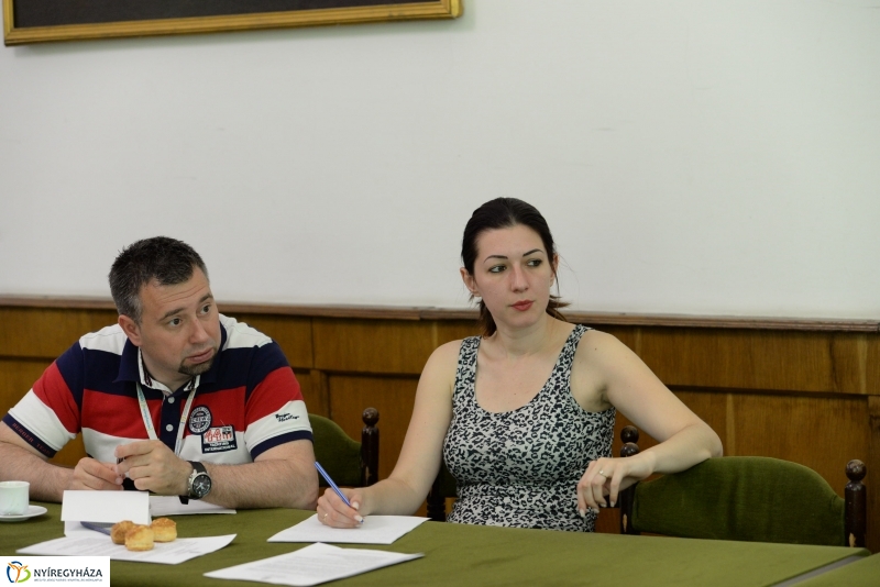 Állami rezsicsökkentés-sajtótájékoztató