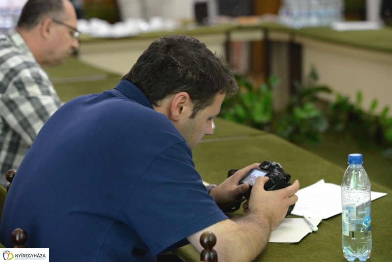 Állami rezsicsökkentés-sajtótájékoztató