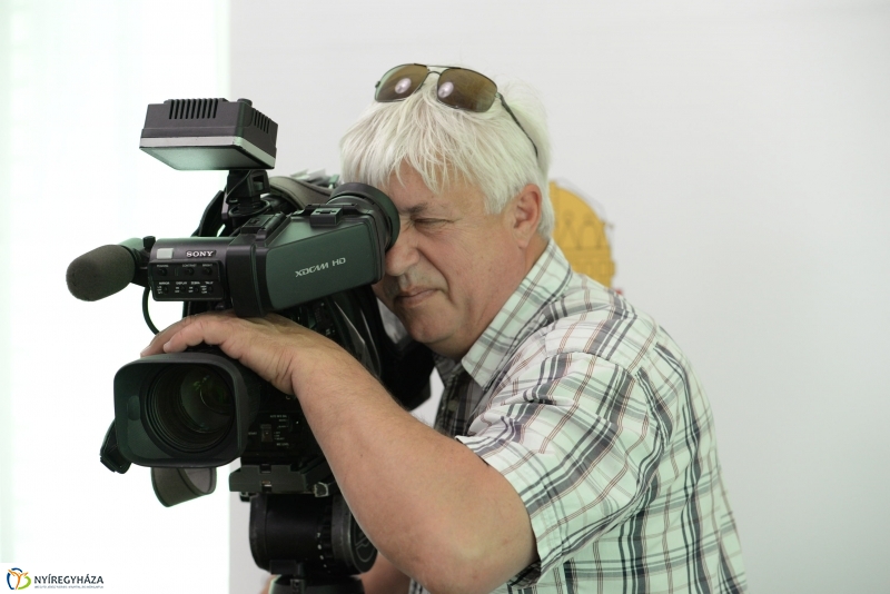 Állami rezsicsökkentés-sajtótájékoztató