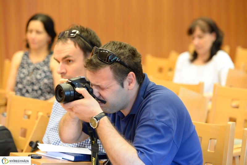 Egyházkormányzati változások-sajtótájkoztató