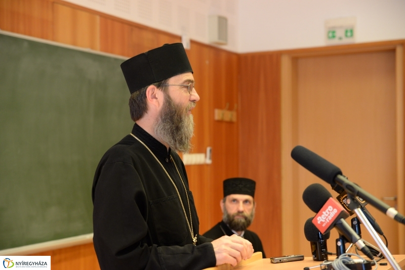 Egyházkormányzati változások-sajtótájkoztató