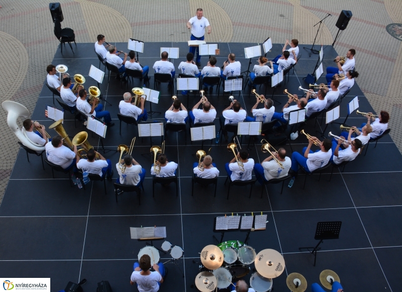 Tér Zene Koncert a Kossuth téren