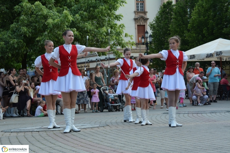Tér Zene Koncert a Kossuth téren