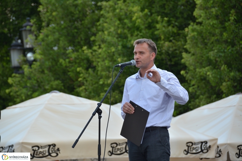 Tér Zene Koncert a Kossuth téren