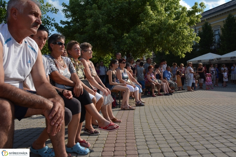Tér Zene Koncert a Kossuth téren