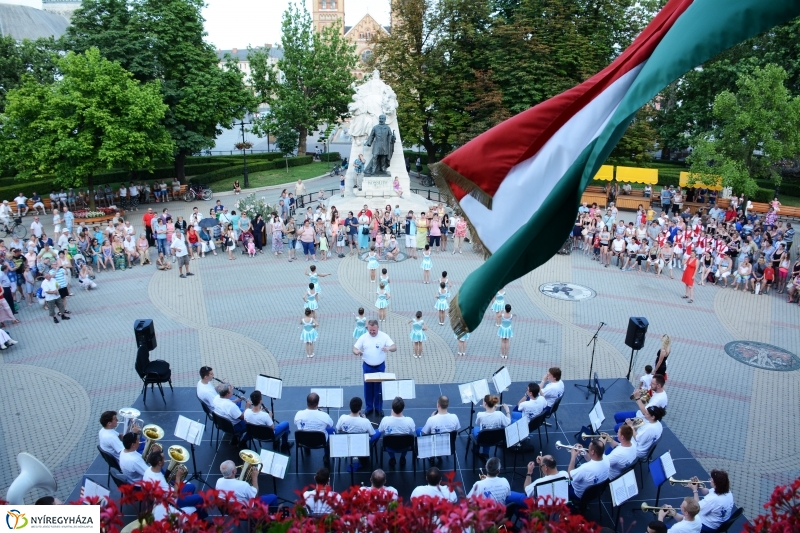 Tér Zene Koncert a Kossuth téren