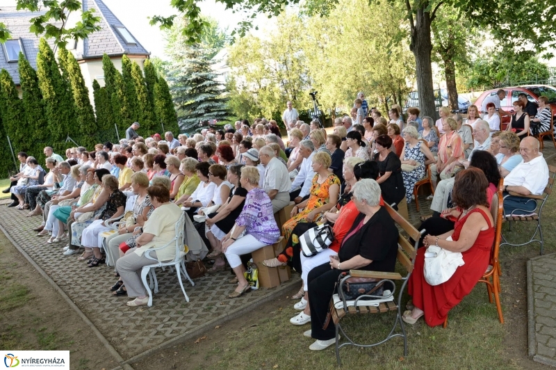 A Milord együttes fellépése a Bencs Villában
