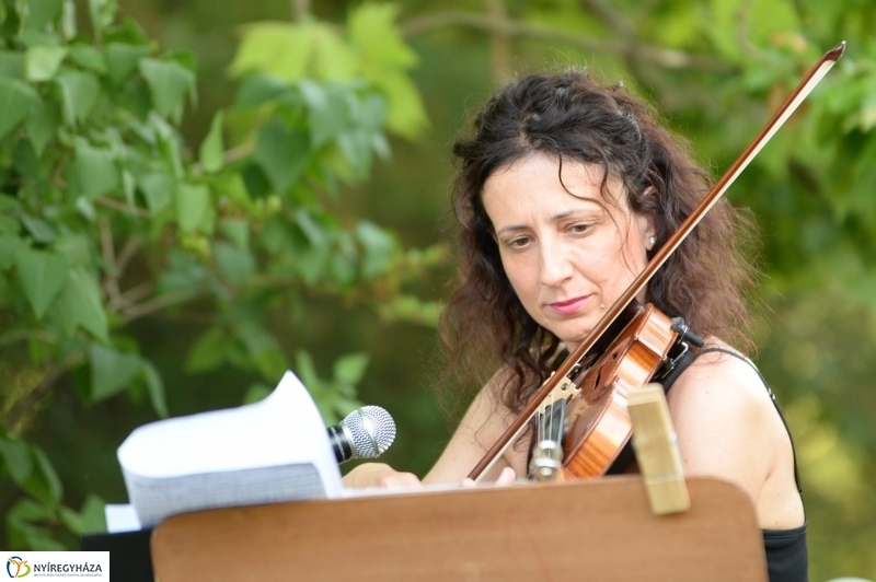 A Milord együttes fellépése a Bencs Villában