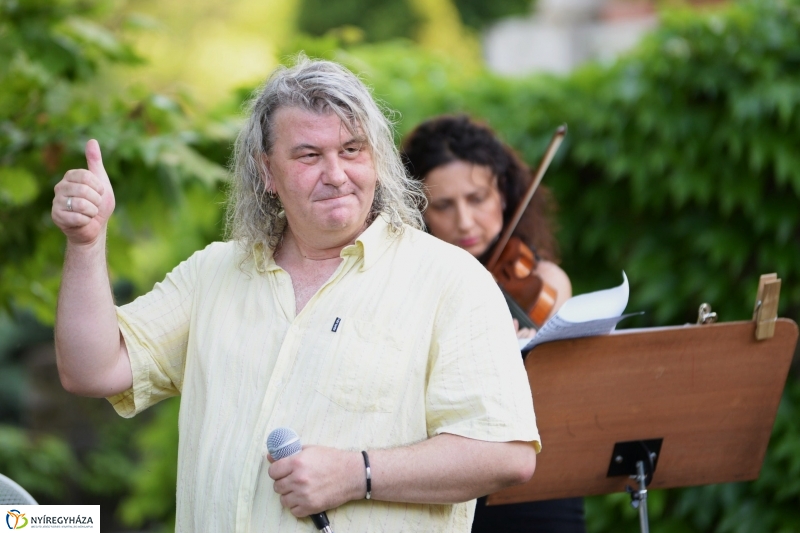 A Milord együttes fellépése a Bencs Villában