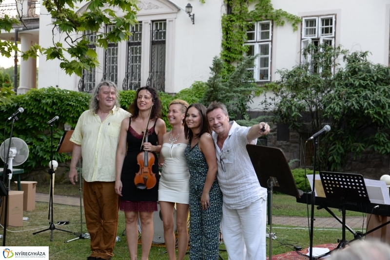 A Milord együttes fellépése a Bencs Villában