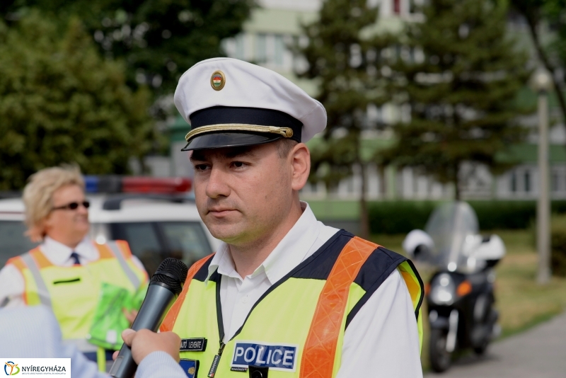 Közlekedésbiztonsági figyelemfelhívó akció