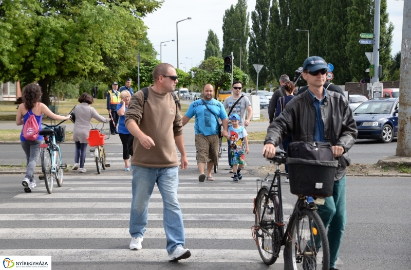 Közlekedésbiztonsági figyelemfelhívó akció
