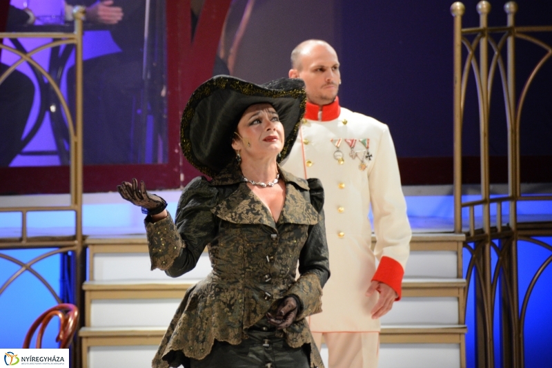 Csárdáskirálynő a Szabadtéri színpadon