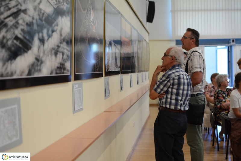 Kiállítás megnyitó és könyvbemutató a Móricz Zs. könyvtárban