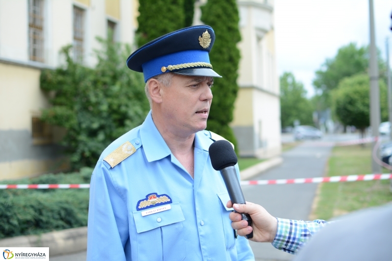 Gépkocsik átadása - MRFK