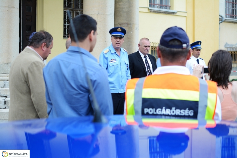 Gépkocsik átadása - MRFK