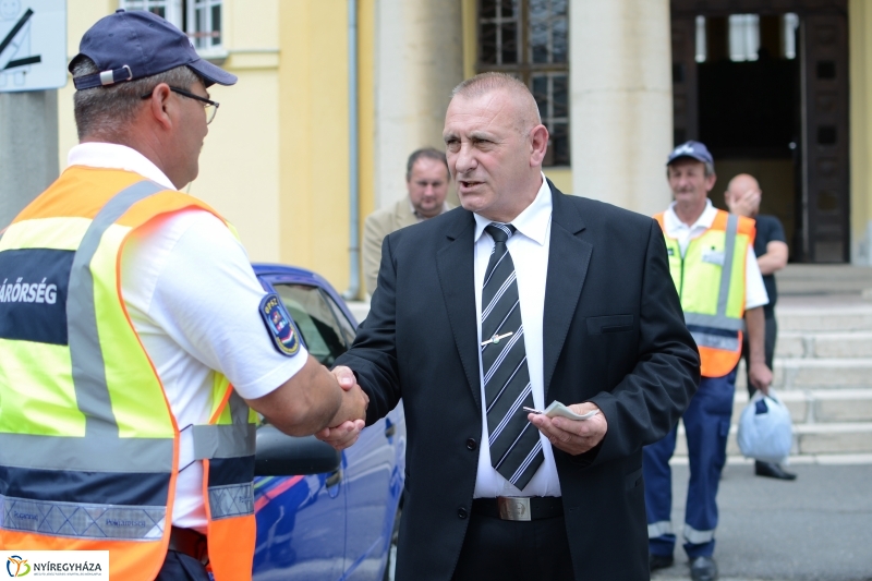 Gépkocsik átadása - MRFK