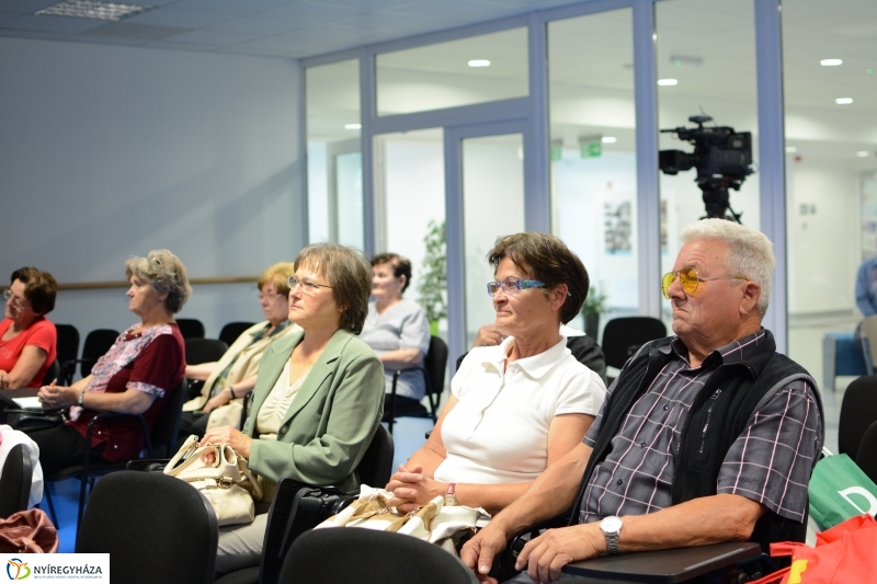 Szépkorúak akadémiája - Öregedés művészete