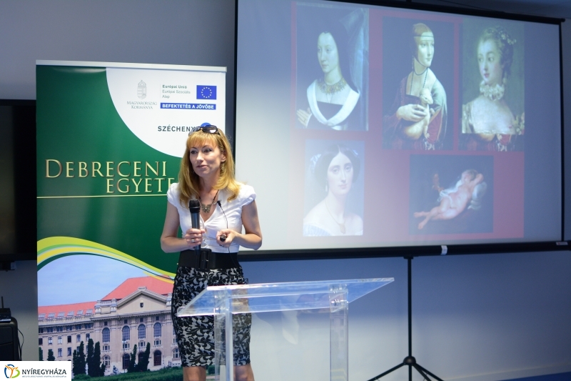 Szépkorúak akadémiája - Öregedés művészete