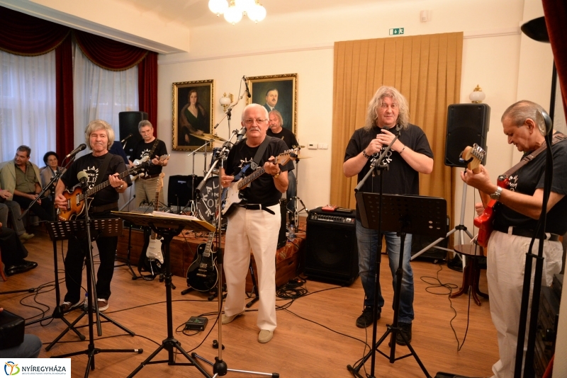 Republic emlék-est a Bencs Villában