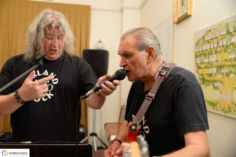 Republic emlék-est a Bencs Villában