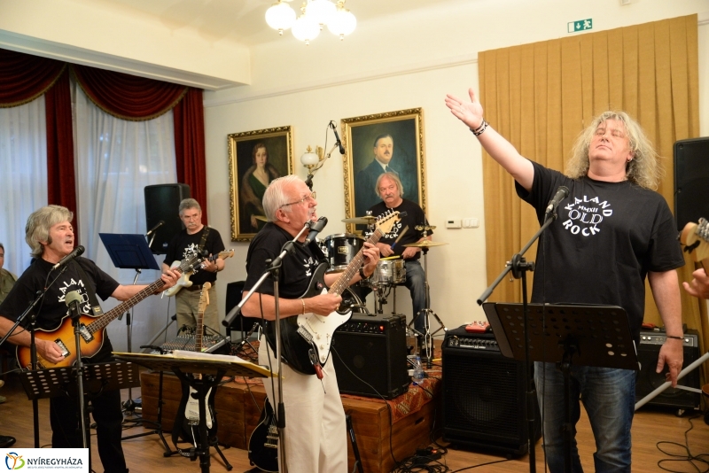 Republic emlék-est a Bencs Villában