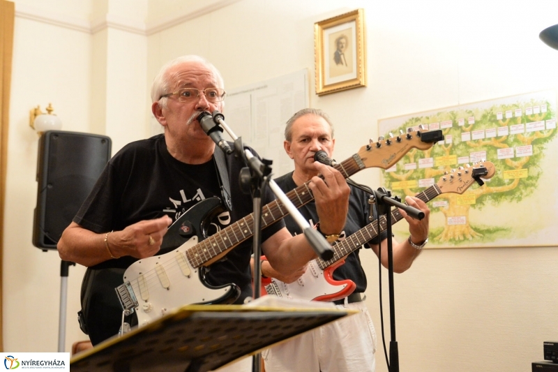 Republic emlék-est a Bencs Villában