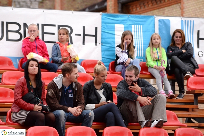 Megkezdődött a Hübner strandröplabda bajnokság