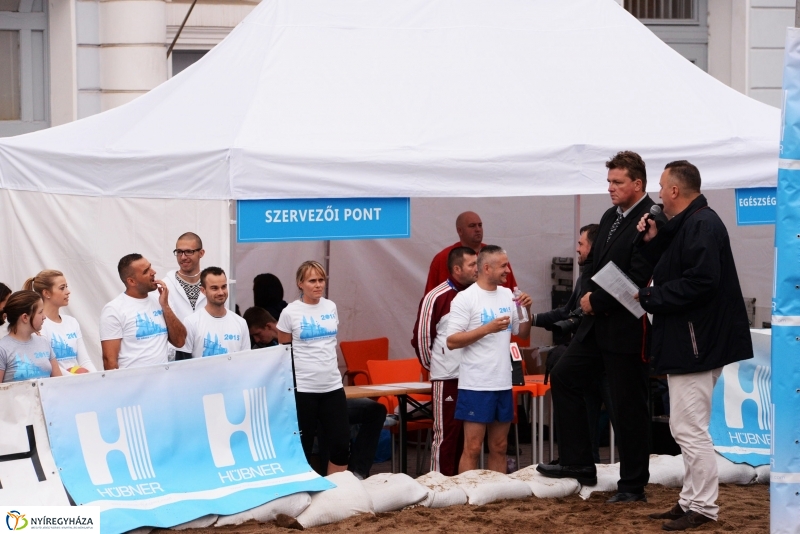 Megkezdődött a Hübner strandröplabda bajnokság