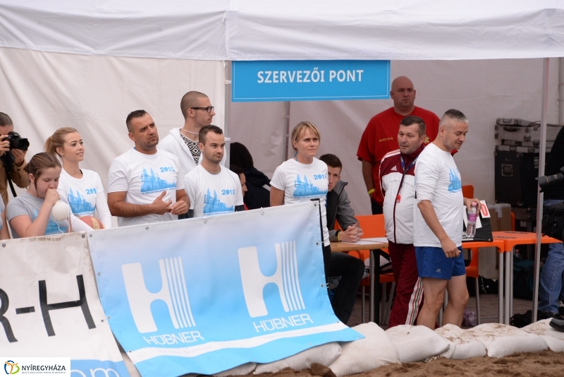 Megkezdődött a Hübner strandröplabda bajnokság
