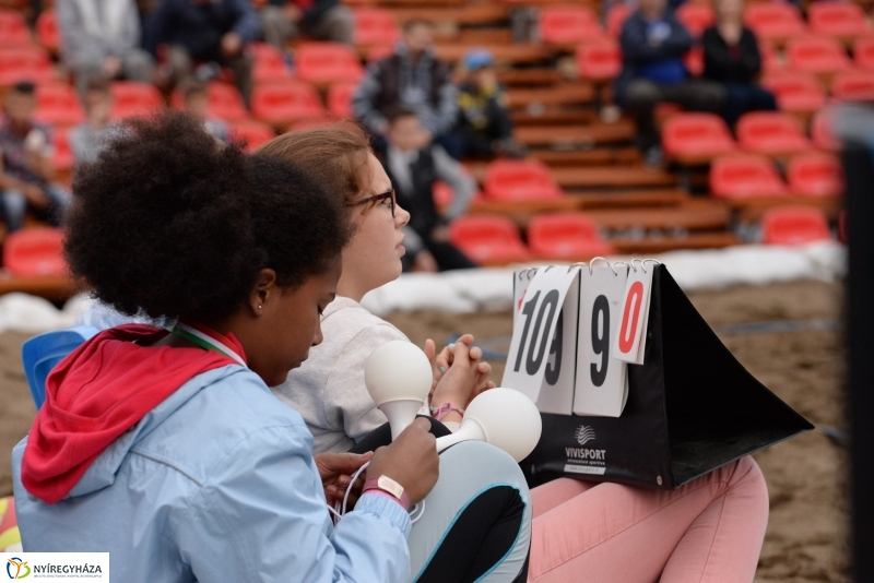Megkezdődött a Hübner strandröplabda bajnokság